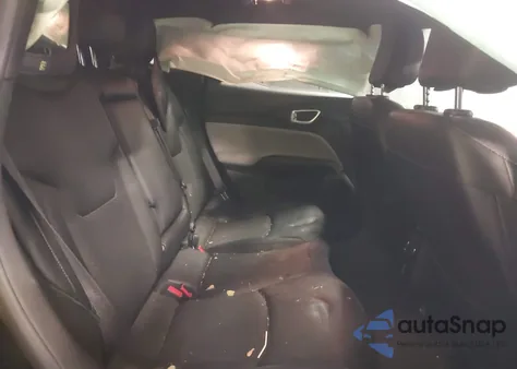 2024 Jeep Compass Latitude 4X4 from USA, damaged, VIN 3C4NJDBN3RT582615